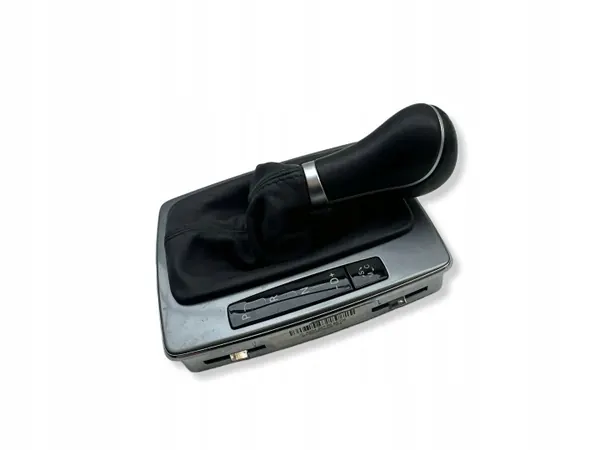 Funda de palanca de cambios OEM A20426777109E38 Mercedes GLK image 9