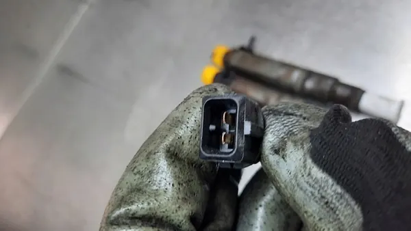 Inyectores Renault Kangoo I 1.9 DCI 8200047509 8200047506 image 2