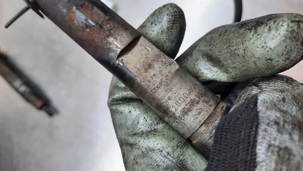 Inyectores Renault Kangoo I 1.9 DCI 8200047509 8200047506 image 3