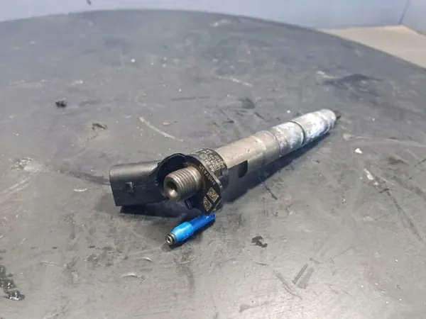 Inyector Mercedes W177 W213 2.0D CDI OEM Wrakowisko-28428- image 3