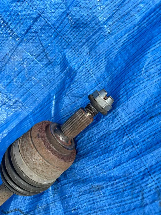 Höger Halvaxel Dacia Duster II 1.0 SCE 391001225R image 4