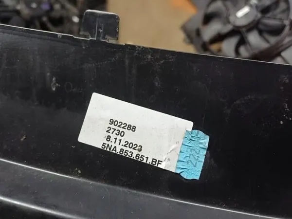 VW Tiguan 5NA radiatorgrill OEM 5NA853659 image 9