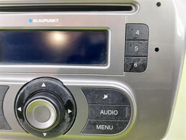 Radio usado OEM 1560873490 para Alfa Romeo Mito image 4