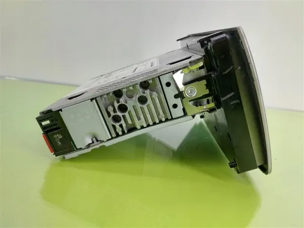 Radio usado OEM 1560873490 para Alfa Romeo Mito image 7