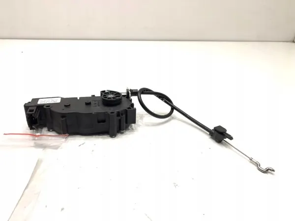 OEM A2047500060 Takaluukunvetäjä Mercedes X204 2.1 170hv image 2