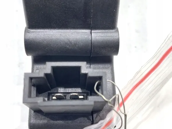 OEM A2047500060 Takaluukunvetäjä Mercedes X204 2.1 170hv image 3