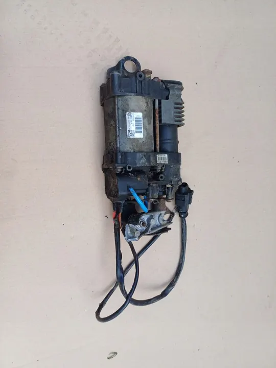 Compressore Sospensione VW Touareg II 7P 7P0616006G image 3