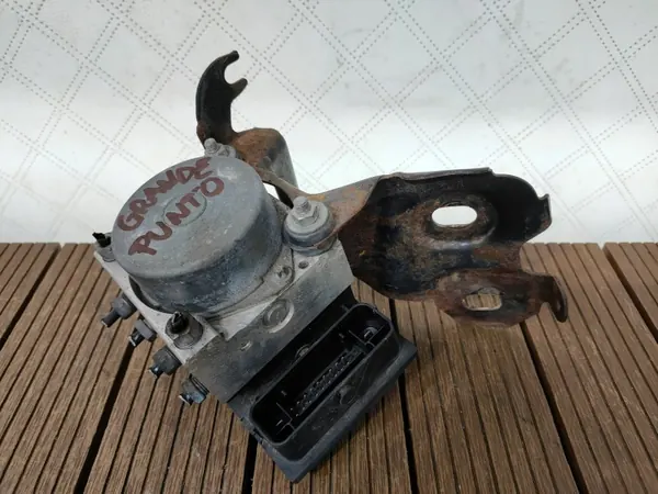 Fiat Grande Punto ABS-pumppu OEM 0265232267 51826507 image 2