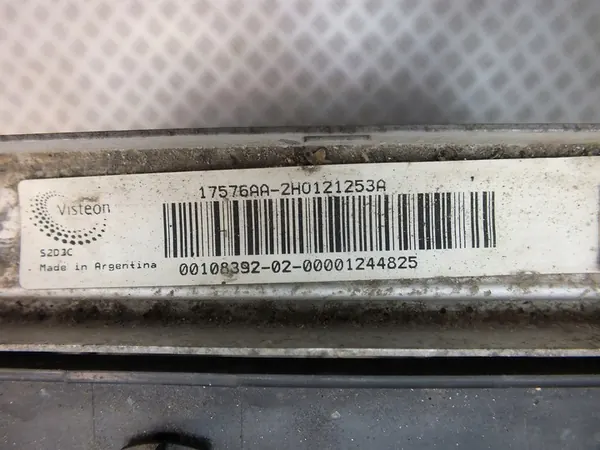 VW Amarok I 2.0 BiTDI Kylarrubrik 2H0121253A image 9