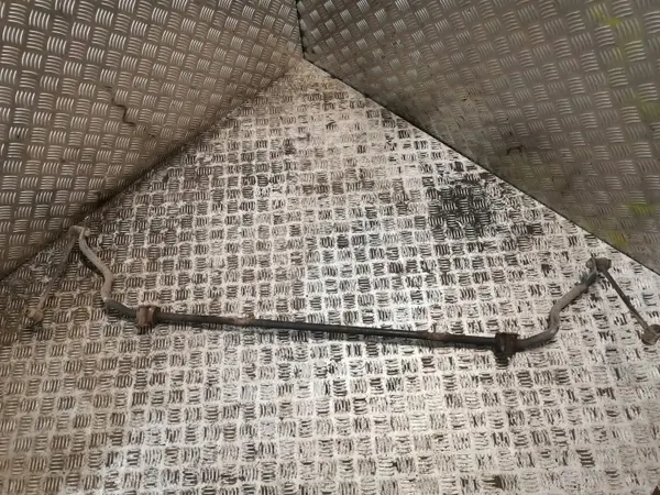Mercedes-Benz C W204 bakre stabiliseringsstag OEM 2043261065 image 2