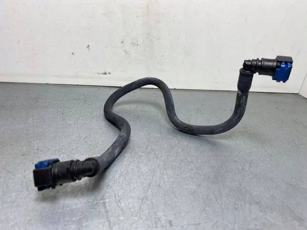 Subaru Kraftstoffleitung OEM FBZ16912 - Gebraucht image 2