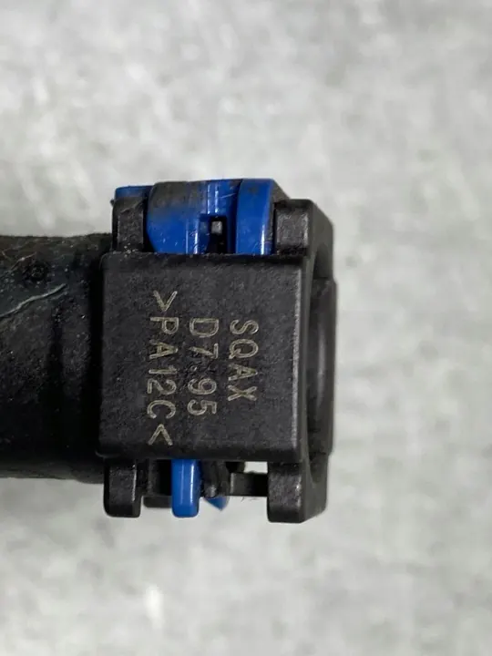 Subaru Kraftstoffleitung OEM FBZ16912 - Gebraucht image 5