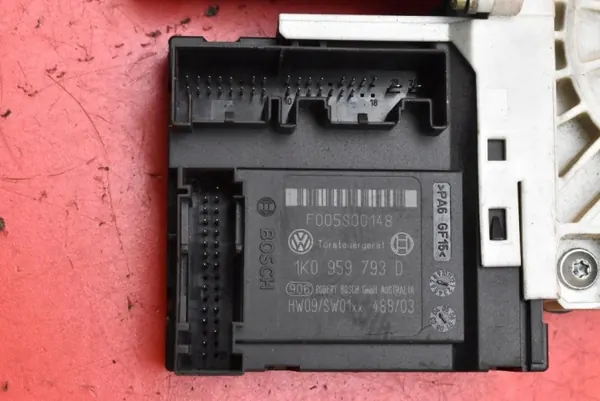 OEM 1K0959793D Régulateur Vitre Gauche Avant Seat Altea image 7