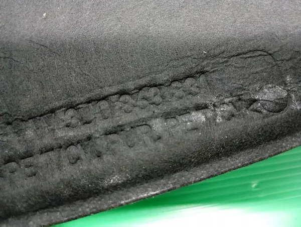 Isolamento do Capô do Motor Skoda Superb IV VW Passat B9 3J0863831 image 4