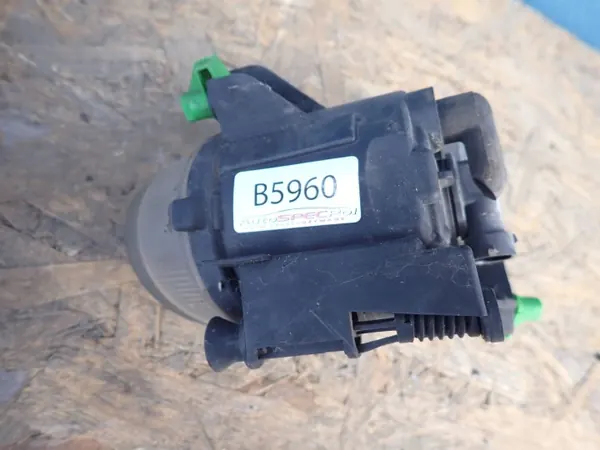 Parachoques Audi A4 B7 Halógeno OEM 89210614 Delantero Derecho image 3