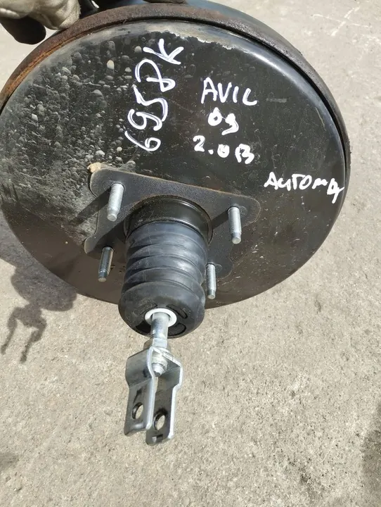 2010 Toyota Avensis T270 Bromsservost 4720005320 image 7