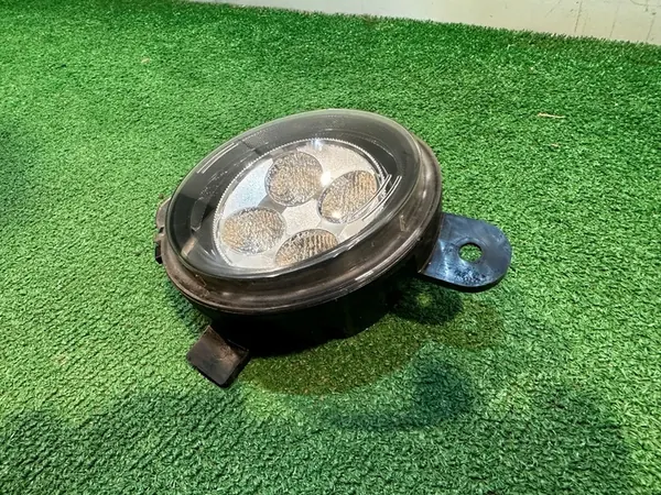 RENAULT TWINGO III FAROL LED DIREITO 266007904R image 3