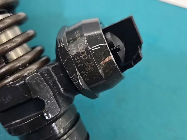 Injetor de bomba 1.9 TDI VW Passat B5 OEM image 3