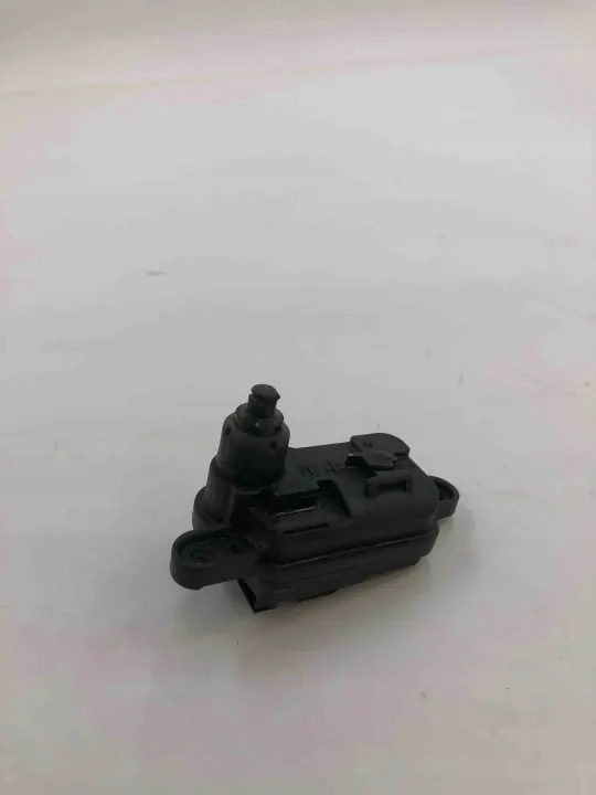 Tampa de combustível com chave OEM 8V0862159A Cupra image 2