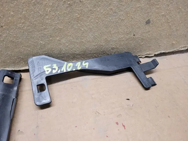 Support de Pare-chocs Avant Droit Renault Captur OEM 628108533R image 3