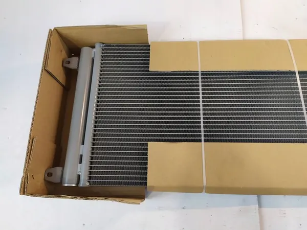 Audi A1 1.6 TDI Jäähdytin 6R0820411G image 10