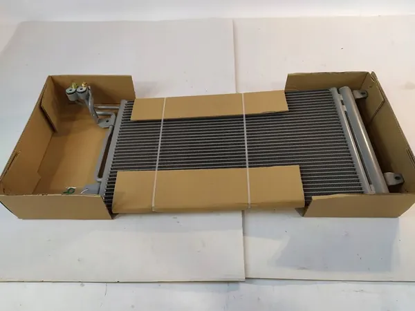 Audi A1 1.6 TDI Jäähdytin 6R0820411G image 6