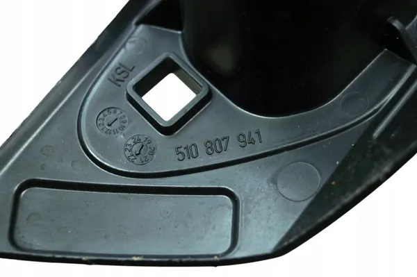 Vänster vindrutetorkararmsfäste OEM 510807941 VW Golf Sportsvan image 3