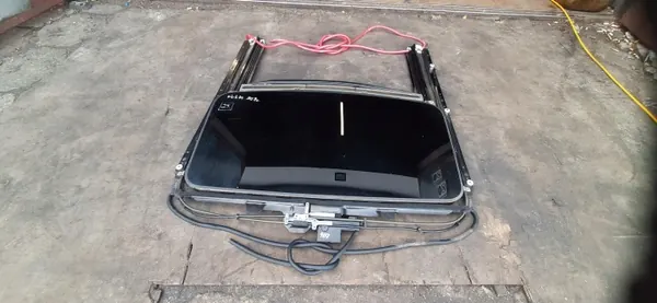 SZYBERDACH VOLVO XC90 OEM Schiebedach - Gebraucht image 3