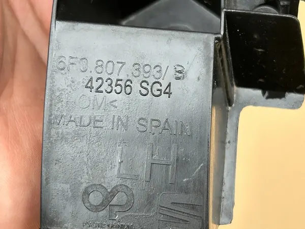 SEAT IBIZA V Deslizamento de Para-choque Traseiro Direito Esquerdo OEM image 6