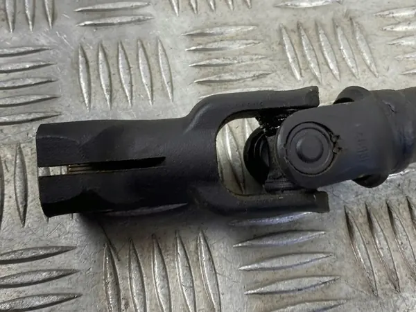 2019 SsangYong Rexton Driveshaft image 3