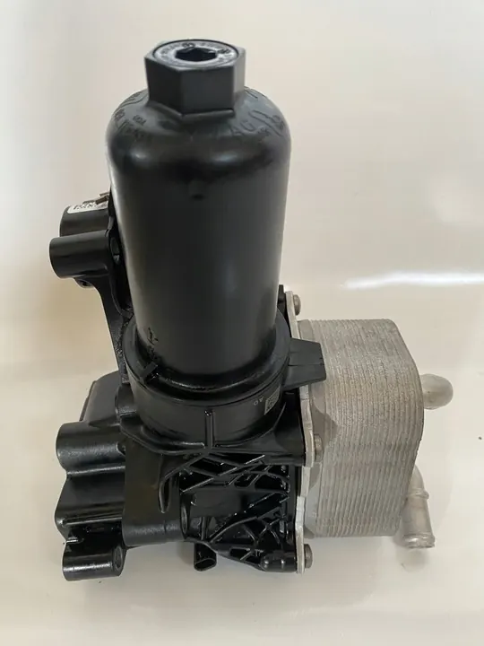 Olje Filterhus 05L115389Q VW Audi 2.0TDI image 3