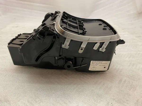 Porte-gobelet avant Mercedes-Benz CLS C257 OEM A2136802607 image 3