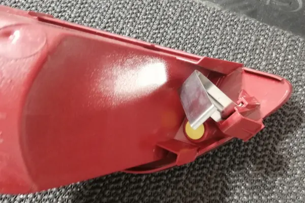 Lanterna de neblina traseira Renault Clio III FL direita image 4