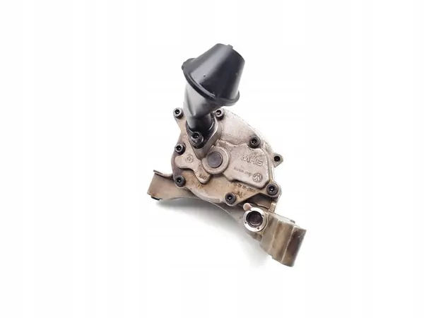 VW Beetle Oljetank 1.4 TSI 2013 03C115251AE image 2