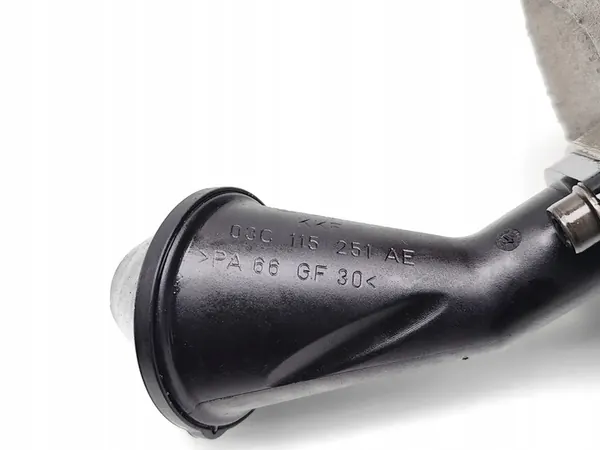 VW Beetle Oljetank 1.4 TSI 2013 03C115251AE image 7