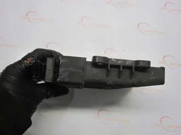 ECU caja VW Golf V 1.6 FSI 09G927750FA image 5