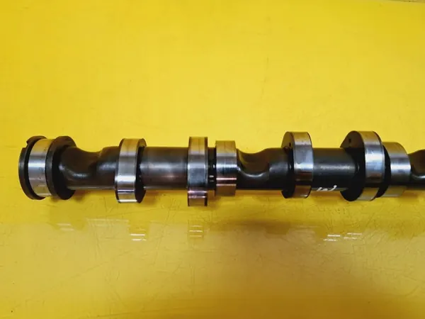 Árbol de levas escape OEM Audi Q7 4L 3.0 TDI image 4