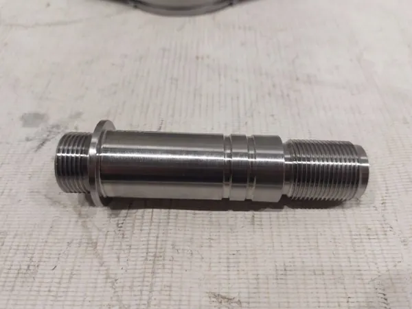 Refroidisseur d'huile boîte Ford OE ML3E6A642CB image 4