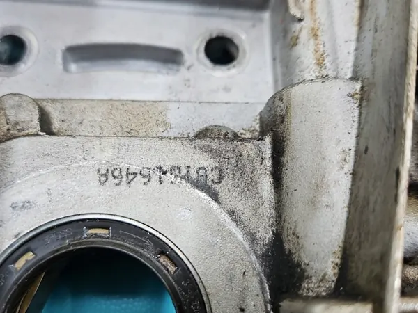 Öljypumppu OEM 55556428 Chevrolet Cruze 1.8 16V:lle image 3