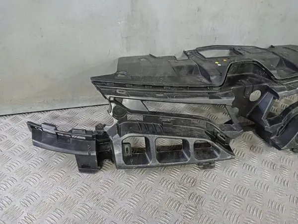 Reforço Suporte Grade Renault Megane III 620367995R image 4