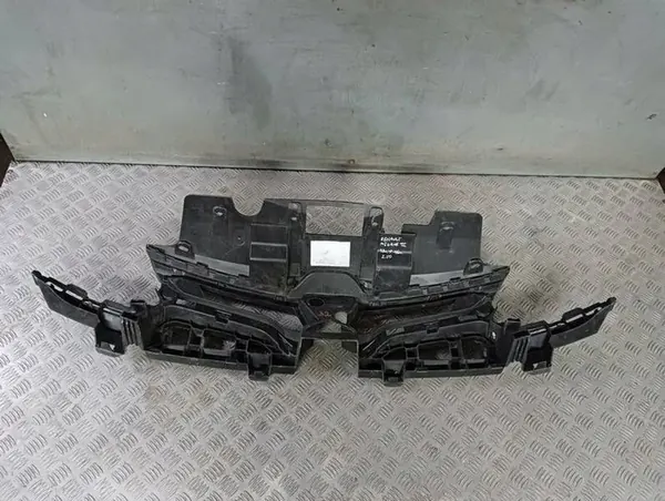 Reforço Suporte Grade Renault Megane III 620367995R image 5