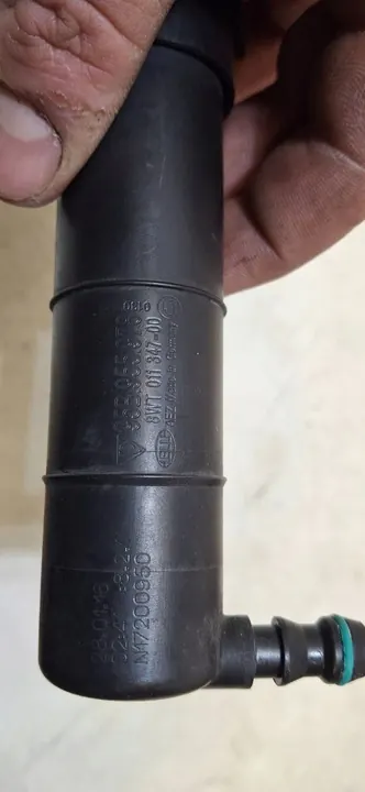 Porsche Macan sproeier rechts links 95B image 4