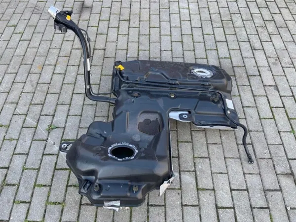 Brandstoftank Audi A6 C7 75L OEM 4G0201021AC image 4