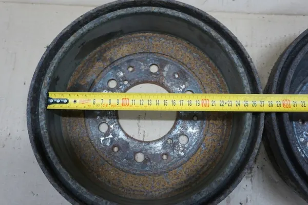 Jarrurumpusarja OEM LJ70 - Toyota Land Cruiser 70 image 5