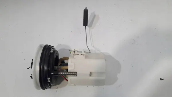 BENZINEPOMP FORD FIESTA MK7 1.2 OEM 8V51-9H307 image 2