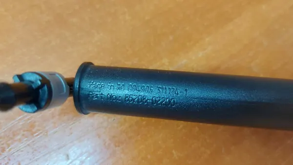 Vänster xenon-strålkastarsprutare OEM 85208-02200 image 5