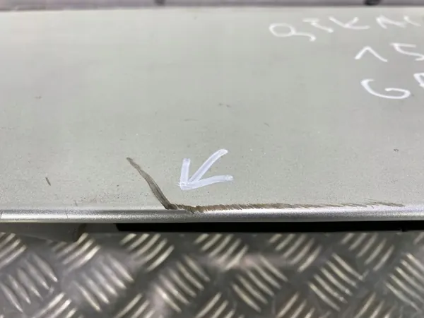 Nissan Qashqai Spoiler OEM 960304EA - Gebraucht image 4