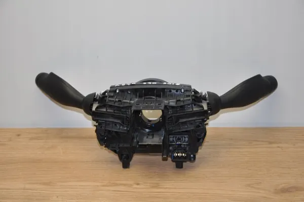 Volvo S90 II 2018 ovenkahva OEM 32231816 image 5