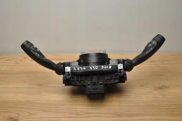 Volvo S90 II 2018 ovenkahva OEM 32231816 image 6
