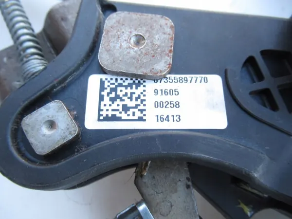 Levier de frein à main OEM 735589777 pour Fiat Panda 3 2012 image 5
